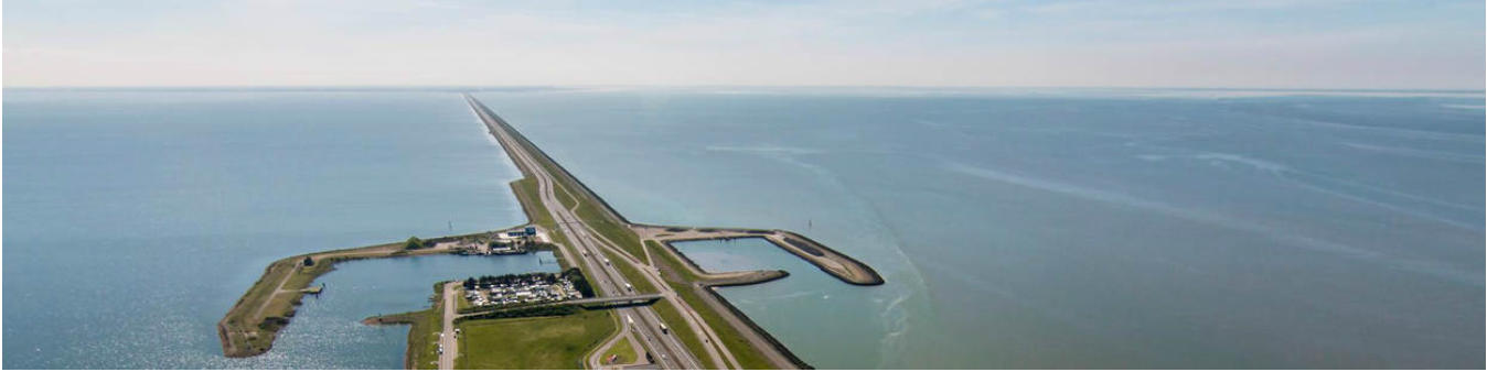 94628@2x Afsluitdijk vanuit Kornwerderzand